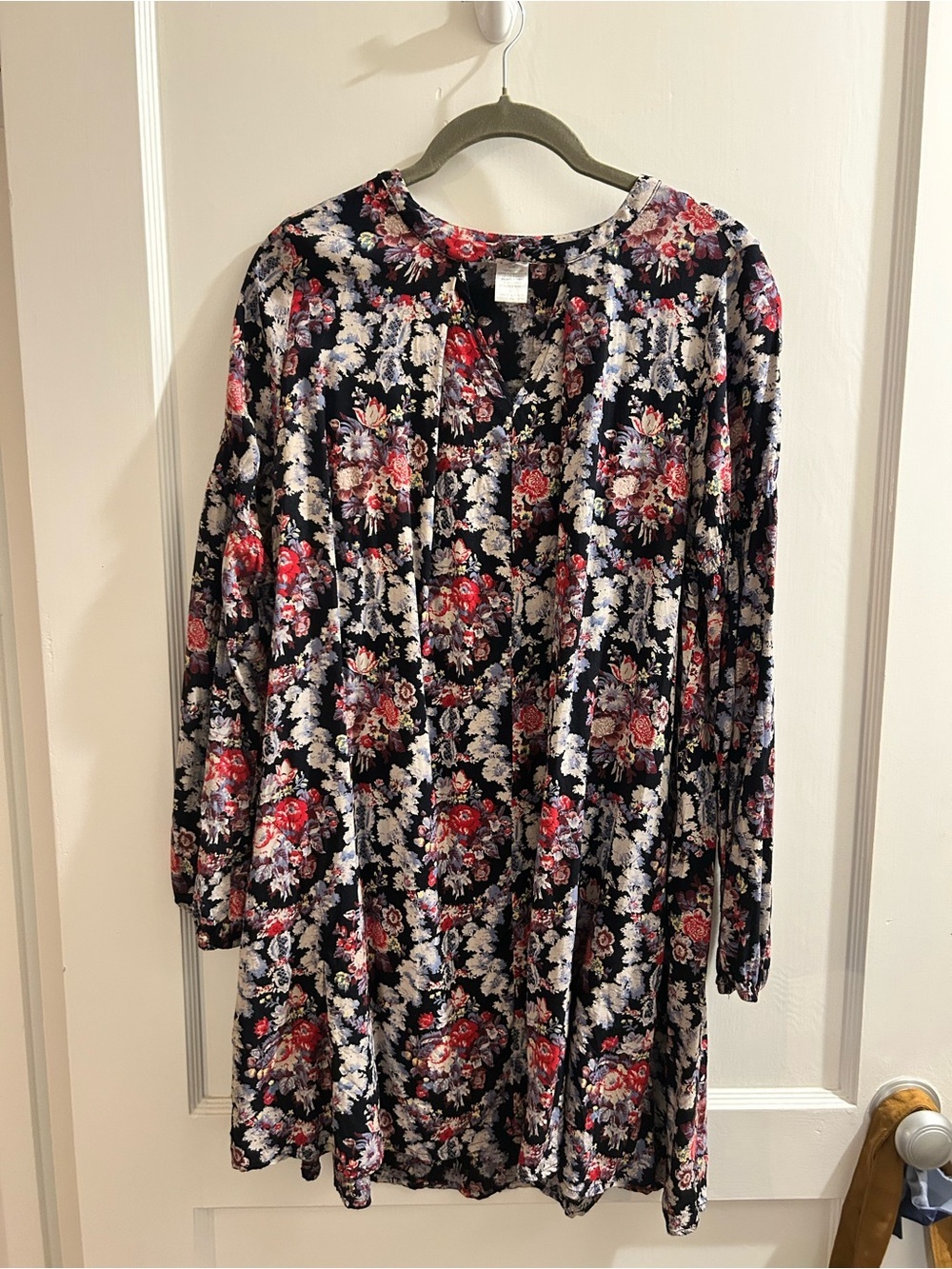 Esley Black Toile Keyhole Neck Dress w/Fuchsia, Blue, Purple, & White Blooms